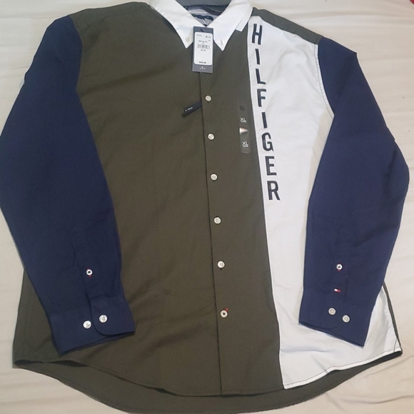 Tommy Hilfiger Other - 🔥 Tommy Hilfiger button down shirt